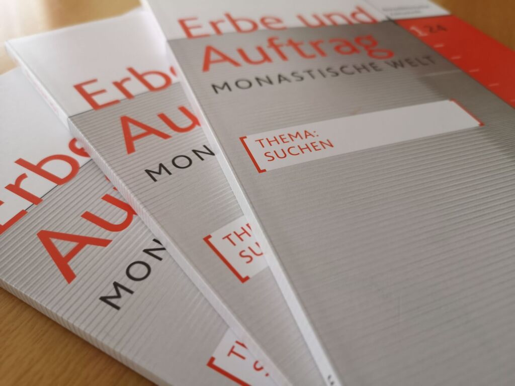 Drei Hefte der Zeitschrift Erbe und Auftrag