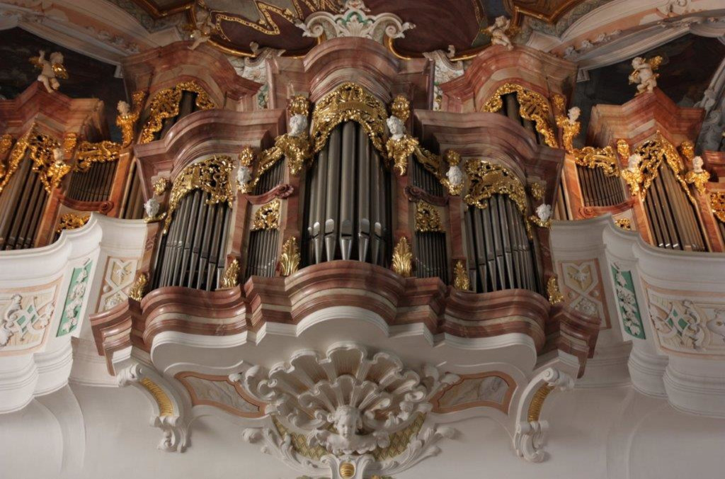 Im Glanz von Trompete und Orgel